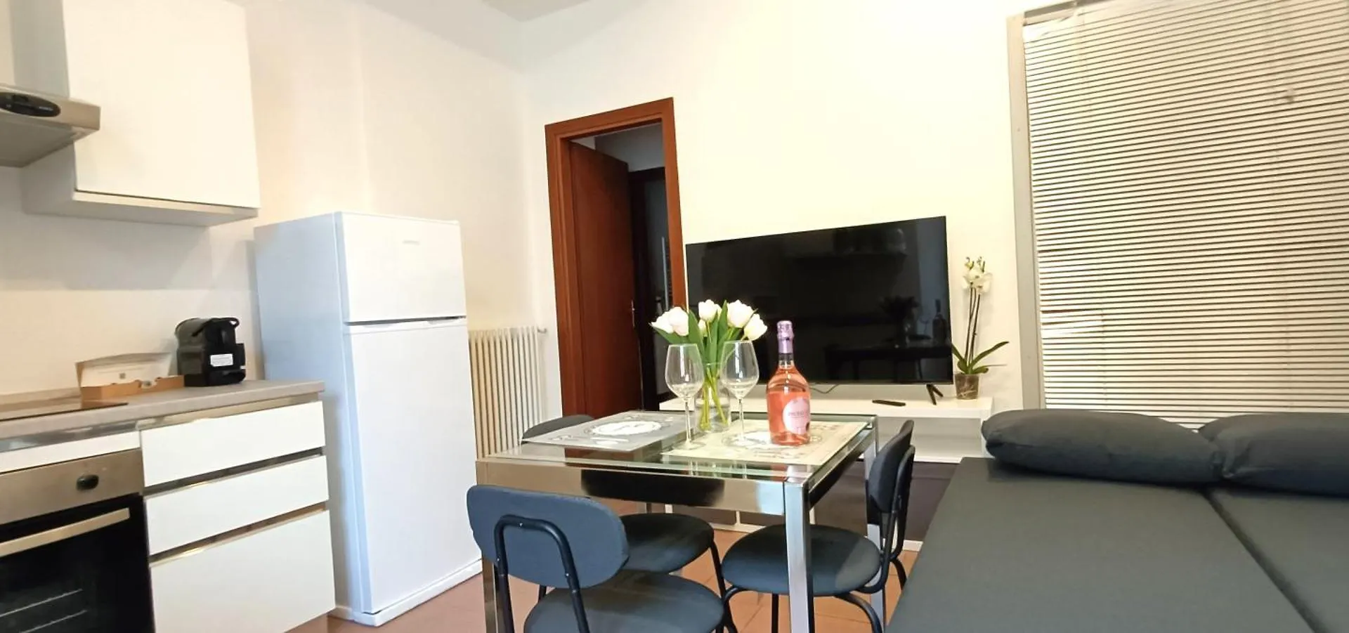 Cernobbio Studio 0*,  Italie